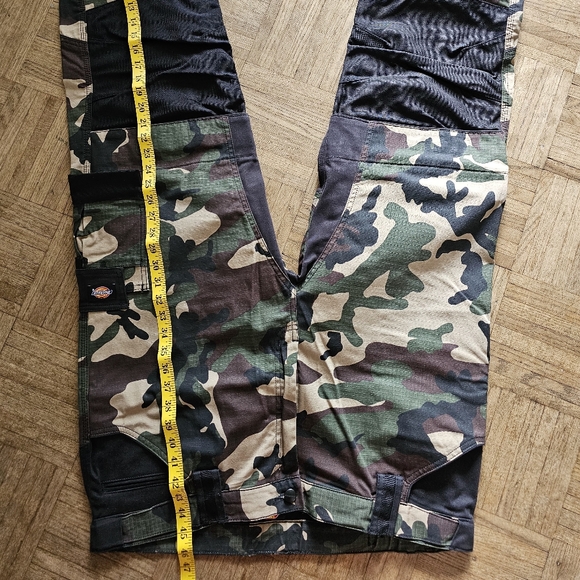 FLEX Performance Workwear Regular Fit Pants - Picture 2 of 12